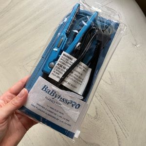 BaBylissPRO Nano Titanium Mini Straightening Iron